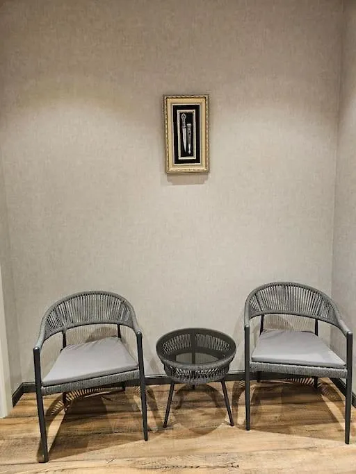 아파트 Stylish White City Residence 바쿠